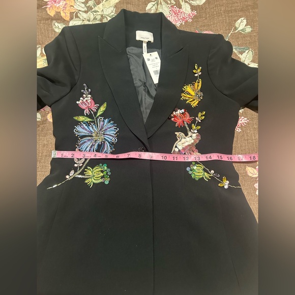 Cinq a Sept Cheyenne Sequin-Embellished Floral-Embroidered Scrunched Blazer - Picture 11 of 11